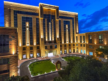  ANI GRAND HOTEL 4*